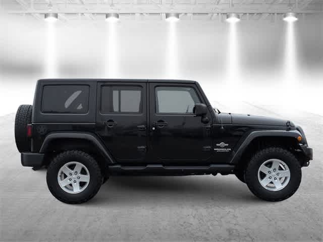Thumbnail: 2014 Jeep Wrangler - 9
