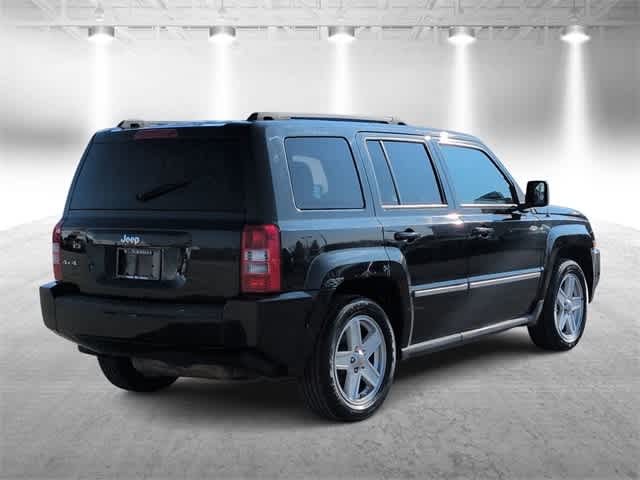 Thumbnail: 2010 Jeep Patriot - 8