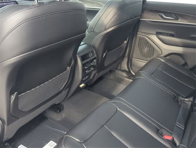 Thumbnail: 2025 Jeep Grand Cherokee - 18