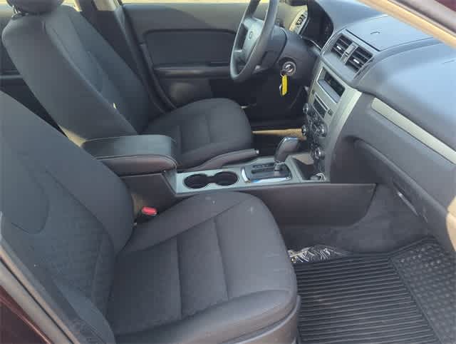Thumbnail: 2012 Ford Fusion - 22