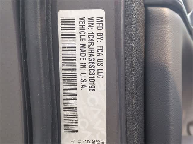 2025 Jeep Grand Cherokee Altitude 36