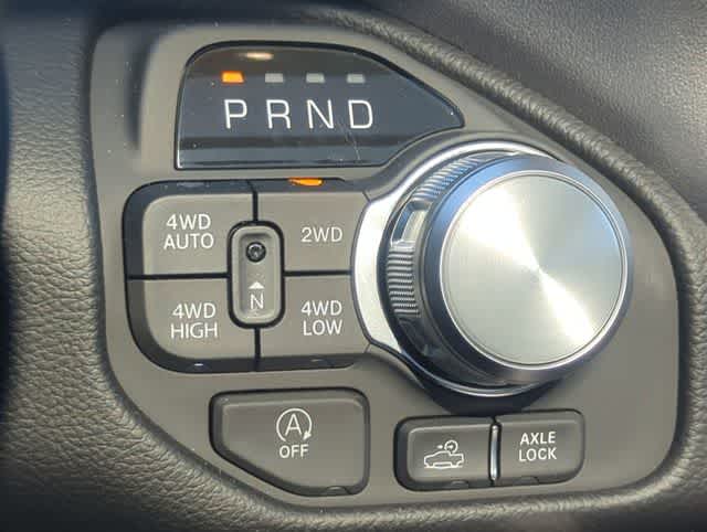 Thumbnail: 2026 RAM 1500 - 33