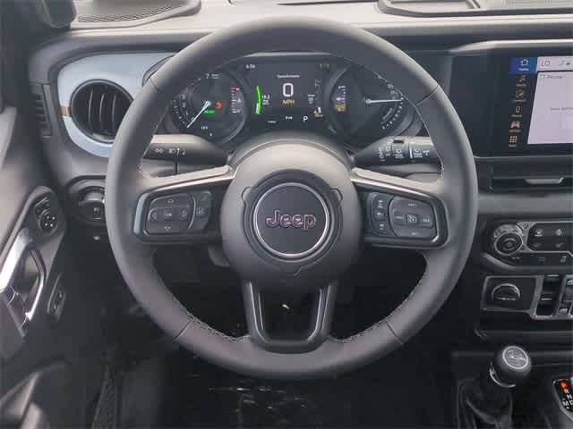 Thumbnail: 2025 Jeep Wrangler - 21