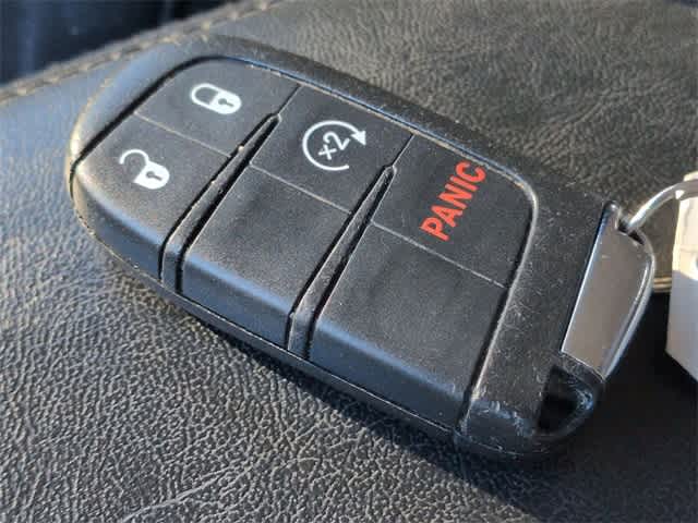 Thumbnail: 2018 Jeep Compass - 34