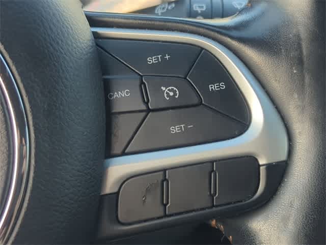 Thumbnail: 2020 Jeep Compass - 24