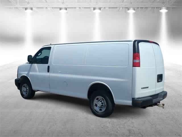 Thumbnail: 2017 Chevrolet Express - 6