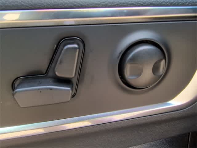 Thumbnail: 2026 RAM 1500 - 18