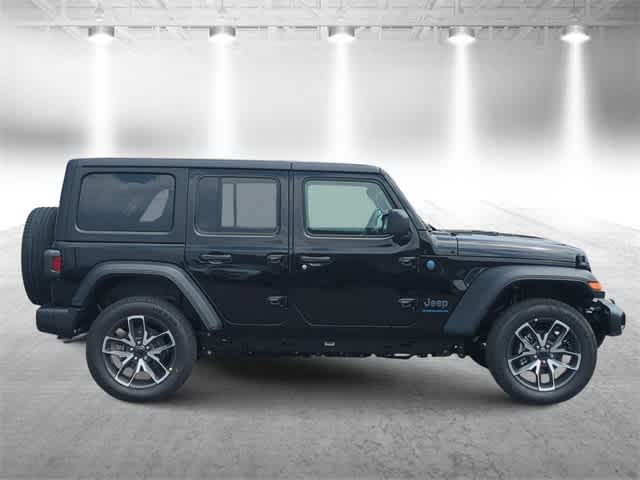 Thumbnail: 2025 Jeep Wrangler - 9
