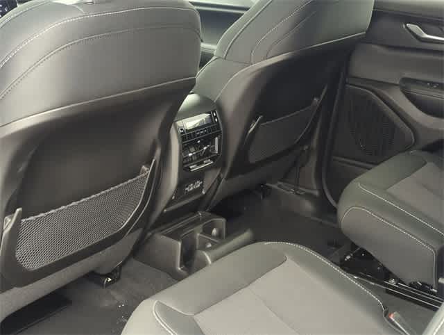 Thumbnail: 2025 Jeep Grand Cherokee L - 18