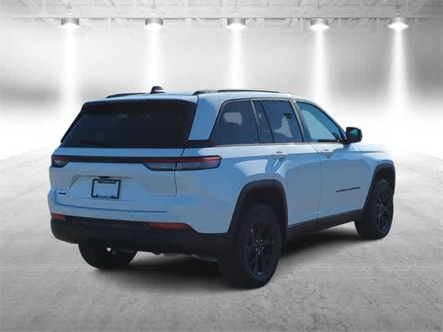 Thumbnail: 2025 Jeep Grand Cherokee - 8