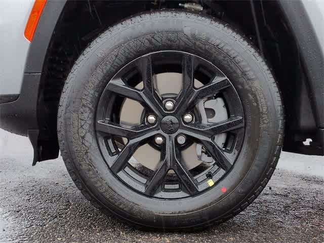 Thumbnail: 2025 Jeep Grand Cherokee L - 13