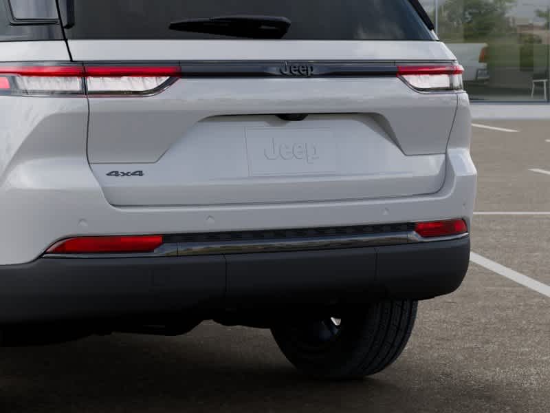 Thumbnail: 2025 Jeep Grand Cherokee - 13