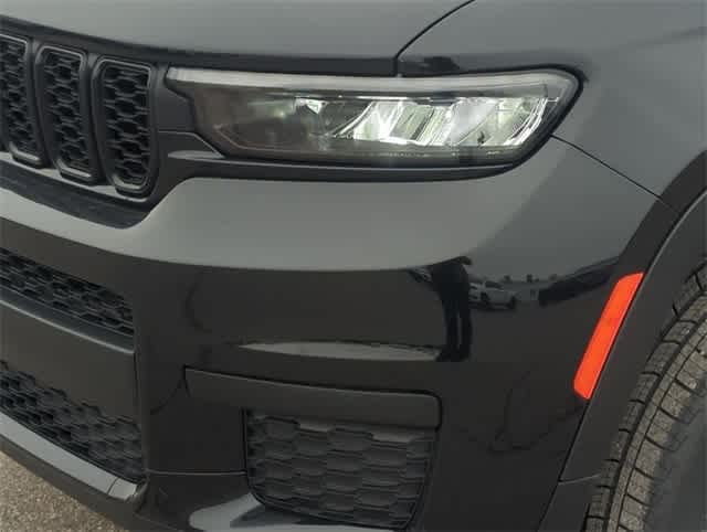 Thumbnail: 2025 Jeep Grand Cherokee L - 11