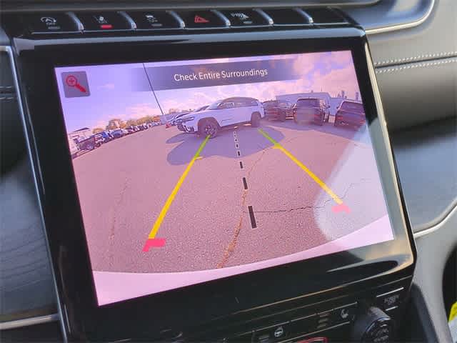 Thumbnail: 2025 Jeep Grand Cherokee - 32