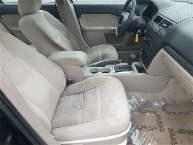 Thumbnail: 2009 Ford Fusion - 23