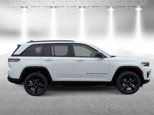 Thumbnail: 2025 Jeep Grand Cherokee - 9