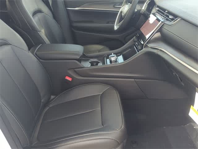 Thumbnail: 2025 Jeep Grand Cherokee - 22