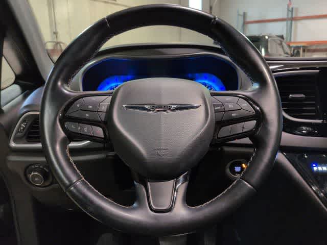 Thumbnail: 2018 Chrysler Pacifica - 24