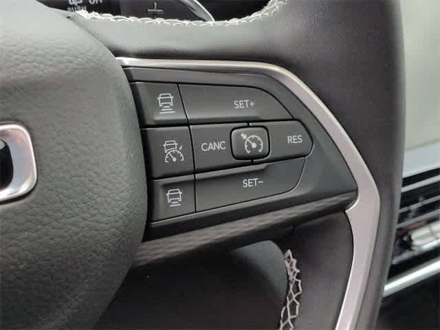 Thumbnail: 2025 Jeep Grand Cherokee L - 34