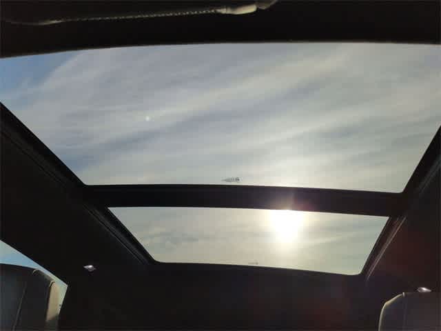 Thumbnail: 2017 Cadillac XT5 - 19