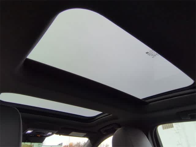 Thumbnail: 2023 Cadillac CT5 - 23