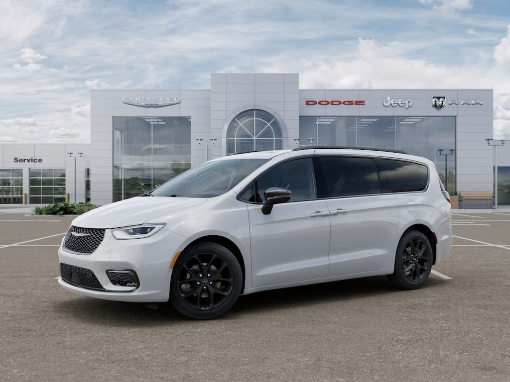 New 2026 Chrysler Pacifica Limited Passenger Van