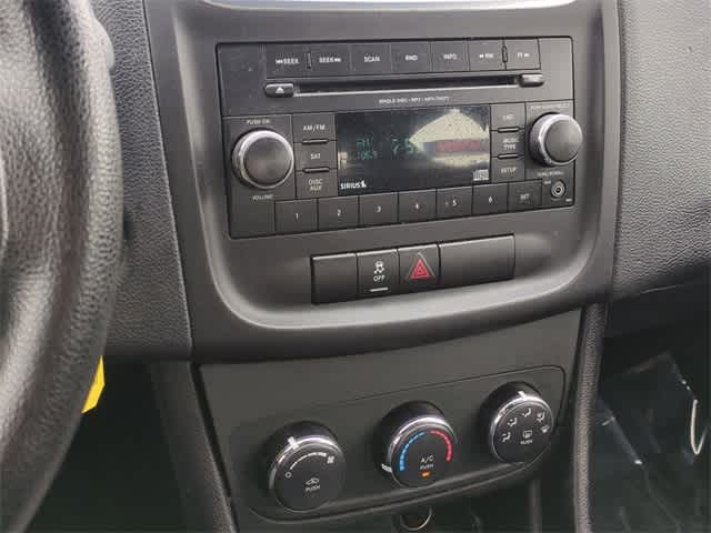 Thumbnail: 2014 Dodge Avenger - 23