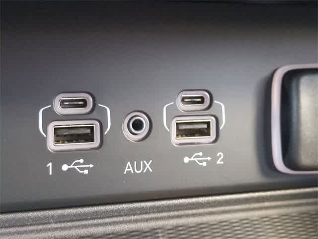 Thumbnail: 2025 Jeep Grand Cherokee - 31