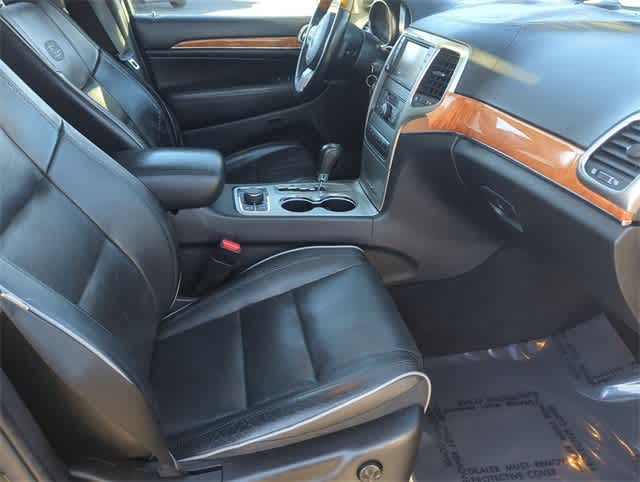 Thumbnail: 2011 Jeep Grand Cherokee - 23