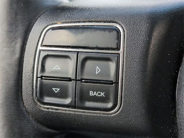 Thumbnail: 2012 Jeep Grand Cherokee - 23