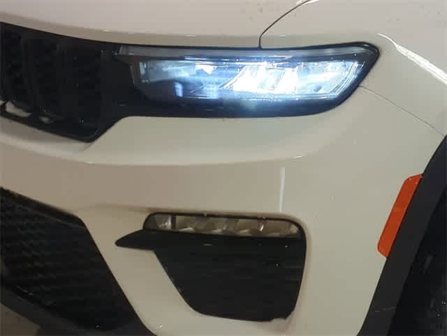 Thumbnail: 2025 Jeep Grand Cherokee - 11