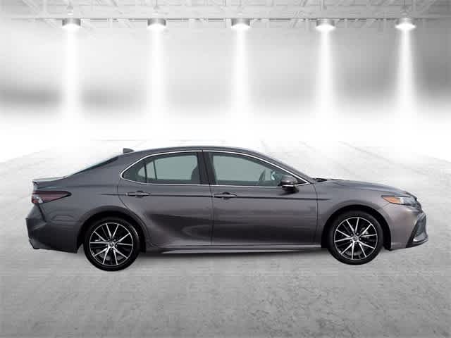 Thumbnail: 2023 Toyota Camry - 9