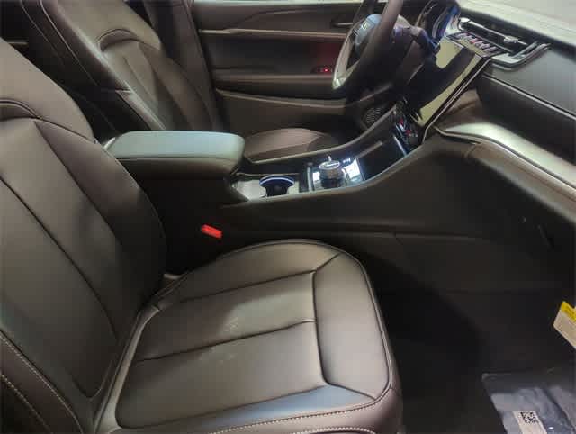 Thumbnail: 2025 Jeep Grand Cherokee - 22