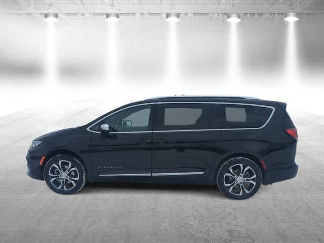 Thumbnail: 2026 Chrysler Pacifica - 5