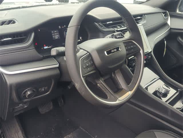 Thumbnail: 2025 Jeep Grand Cherokee - 10