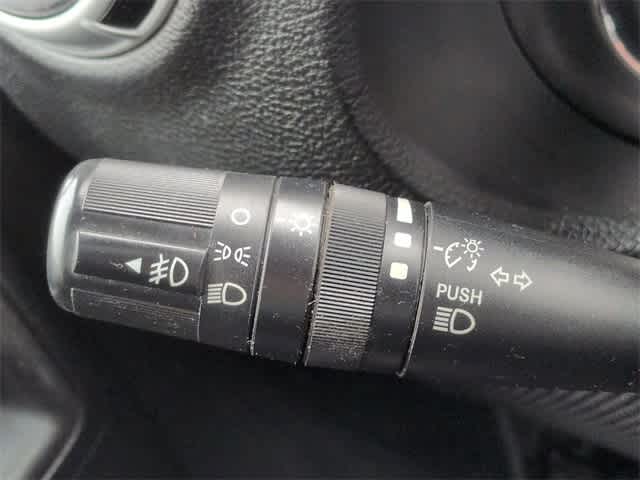 Thumbnail: 2014 Jeep Wrangler - 25