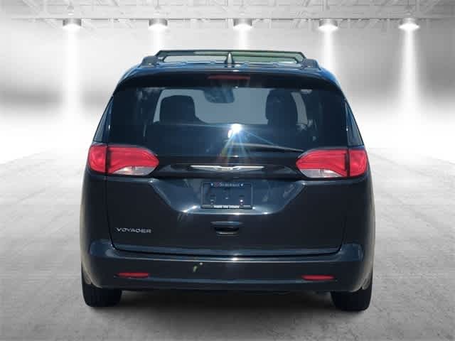 Thumbnail: 2021 Chrysler Voyager - 6