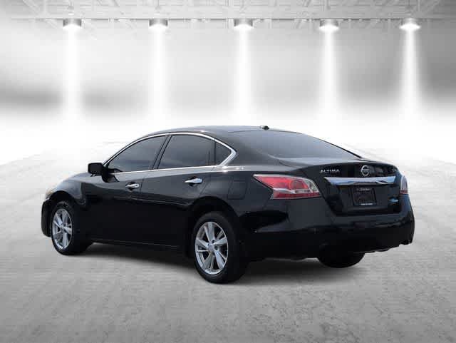 Thumbnail: 2015 Nissan Altima - 6