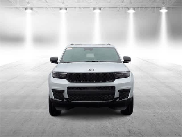 Thumbnail: 2025 Jeep Grand Cherokee L - 3