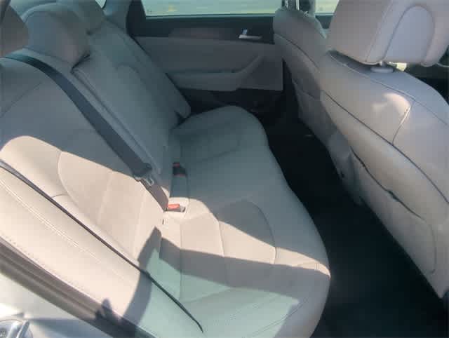 Thumbnail: 2016 Hyundai Sonata - 21