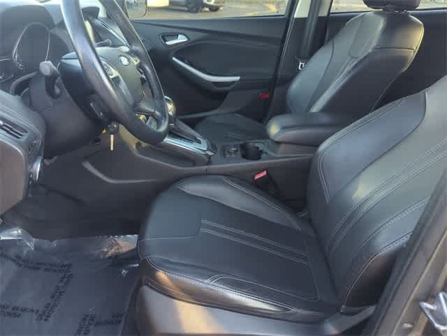 Thumbnail: 2013 Ford Focus - 16