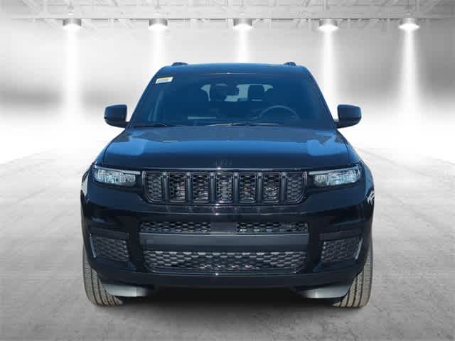 Thumbnail: 2025 Jeep Grand Cherokee L - 3