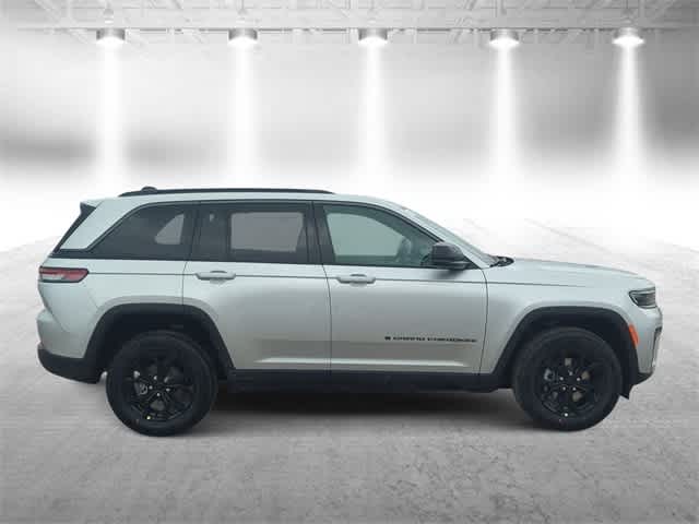 Thumbnail: 2026 Jeep Grand Cherokee - 9