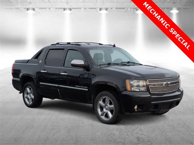 Used 2013 Chevrolet Avalanche LTZ with VIN 3GNTKGE76DG153996 for sale in Garden City, MI