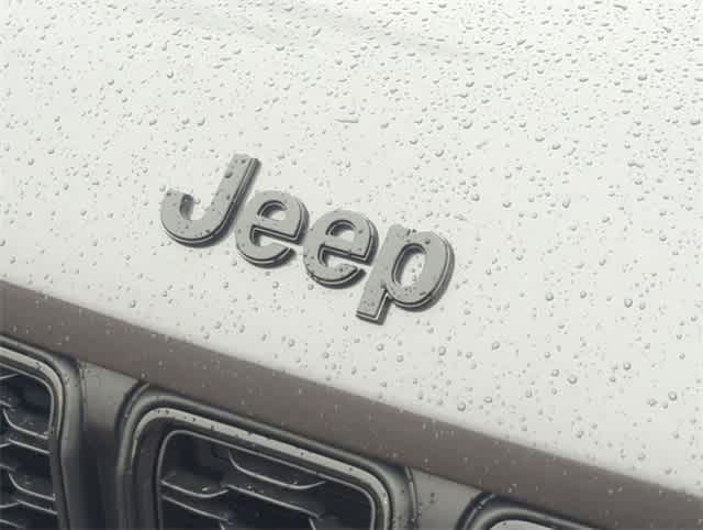 Thumbnail: 2025 Jeep Grand Cherokee - 12