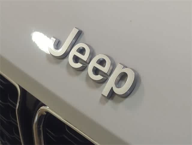 Thumbnail: 2025 Jeep Grand Cherokee L - 12