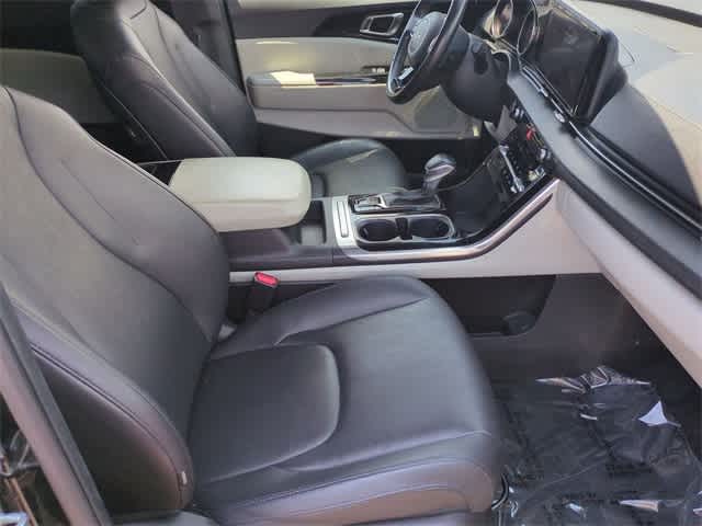 Thumbnail: 2022 Kia Carnival - 20
