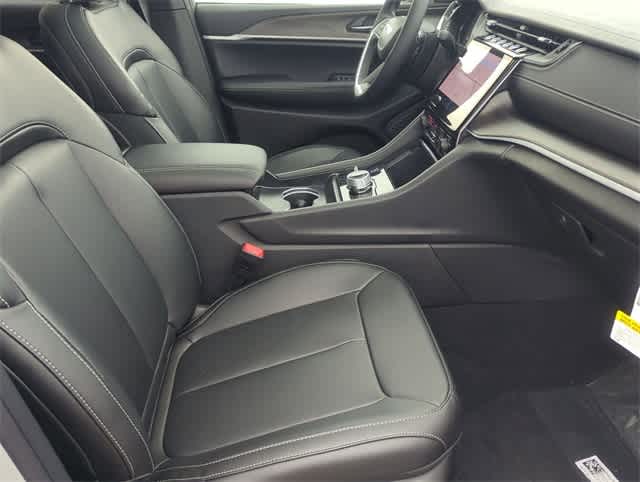 Thumbnail: 2025 Jeep Grand Cherokee - 23