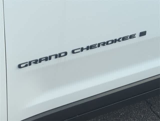 Thumbnail: 2025 Jeep Grand Cherokee - 12