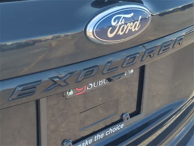 Thumbnail: 2014 Ford Explorer - 13